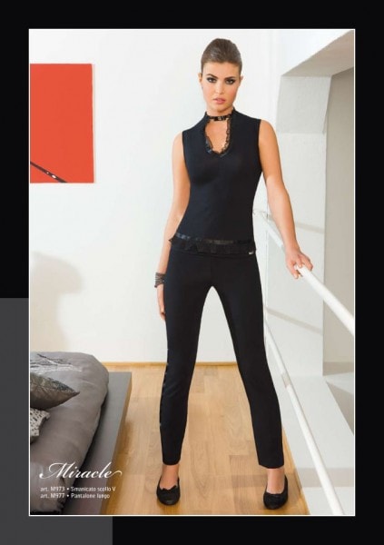 2009_ai_donna_PierreCardin_Fashion_ai_2009-10